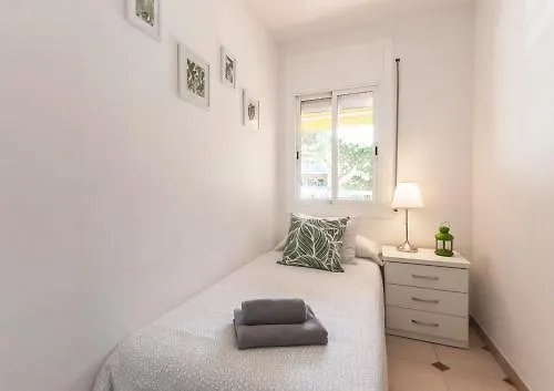 Lets Holidays Castelldefels Diagonal Orient Apartment